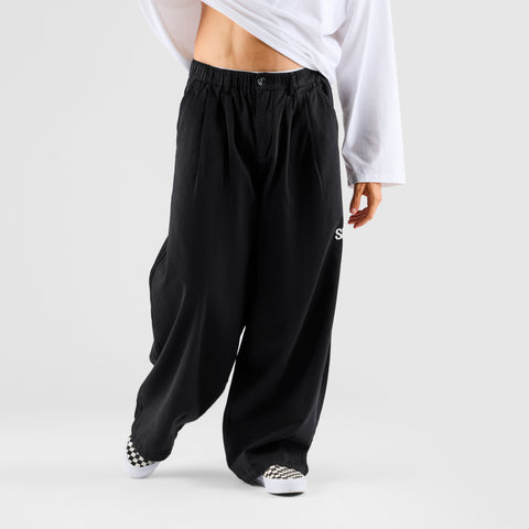 Core / Core Studio Pleated Pants - Black
