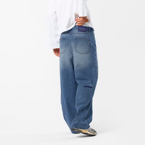 Winter 5 / Essentials Roomie Jeans - Washed Blue