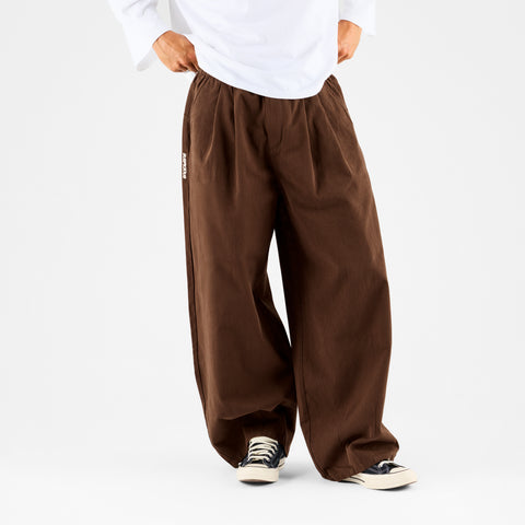 Winter 1 / Essentials Studio Pleated Pants - Espresso
