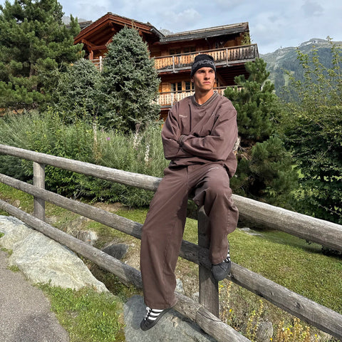 Fall / Tech Pullover Windbreaker - Brown