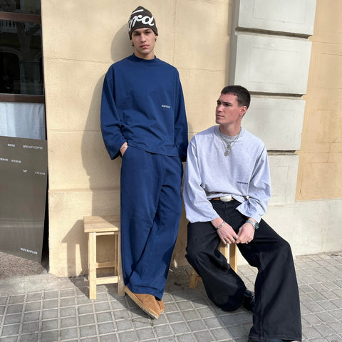 The Essentials Sweatpants - Navy