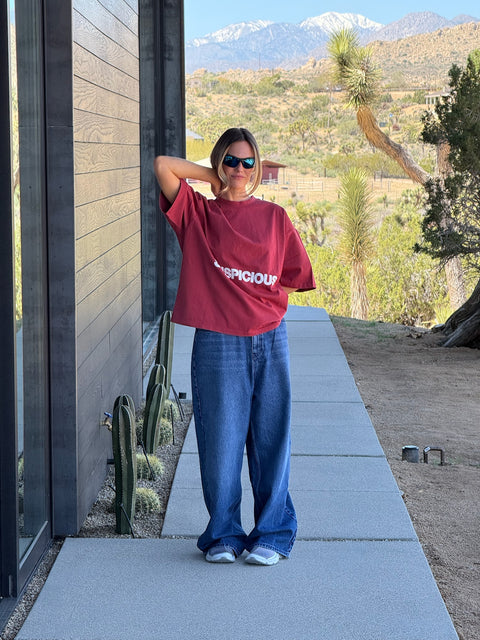 Buongiorno / Suspicious Tee - Ruby