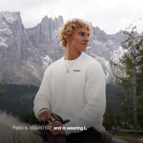 The Suspicious Knitted Sweat - White