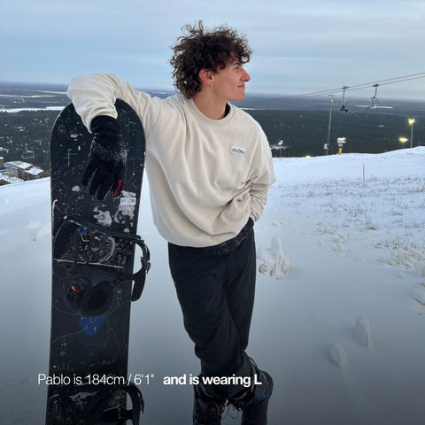 The Label Crewneck - River Grey