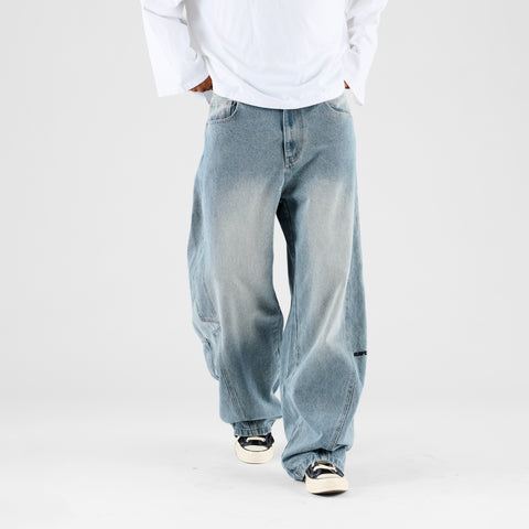 Suspicious Cowboys / Bleached Star Barrel Jeans - Washed Blue