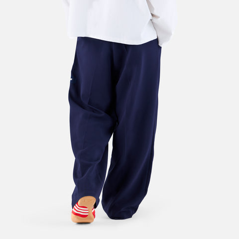 Boat / Essentials Pleated Pants - Nightfall