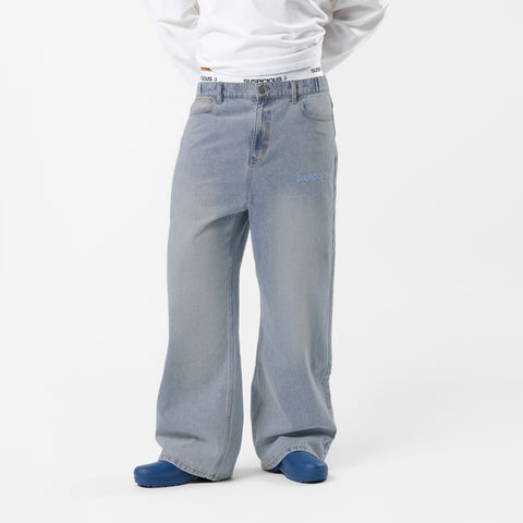 Winter 5 / Essentials Roomie Jeans - Bleached