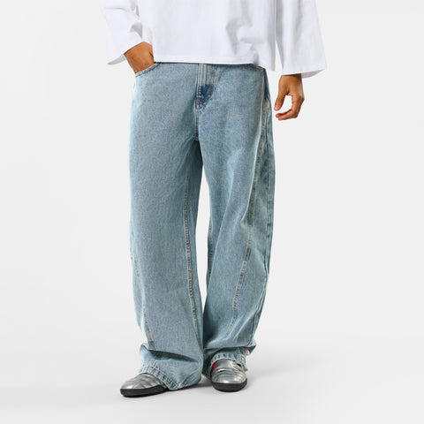 Spring 1 / Vertified Barrel Jeans - Washed Blue